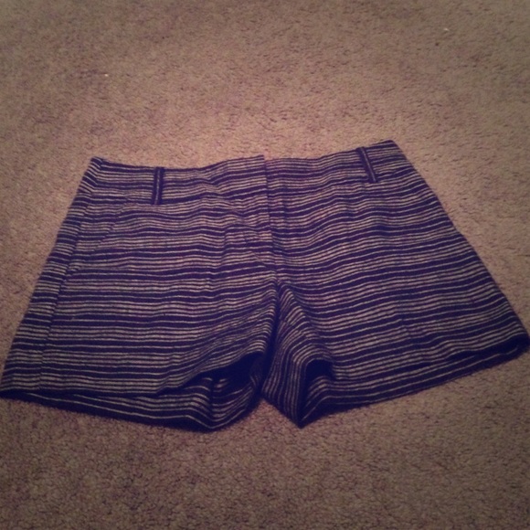 Stripped high waisted shorts