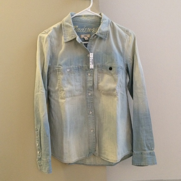 Madewell Tops - Madewell denim shirt in saltstone wash