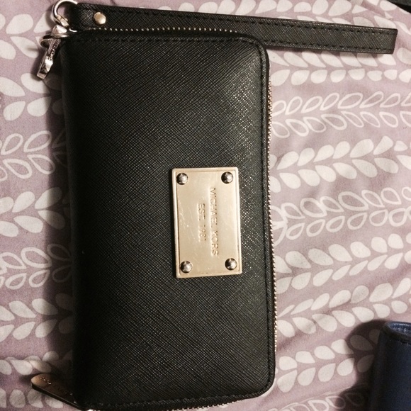 Michael kors authentic Wallet