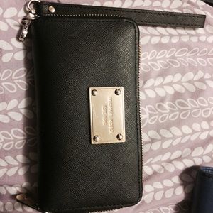 Michael kors authentic Wallet
