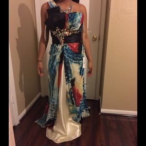 Prom/gown dress