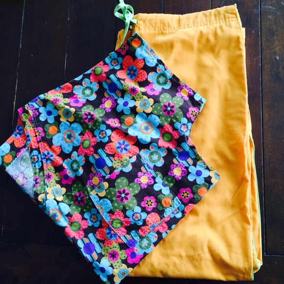 🌀🌀SOLD🌀🌀🌀Bright scrubs bundle! - Picture 4 of 4