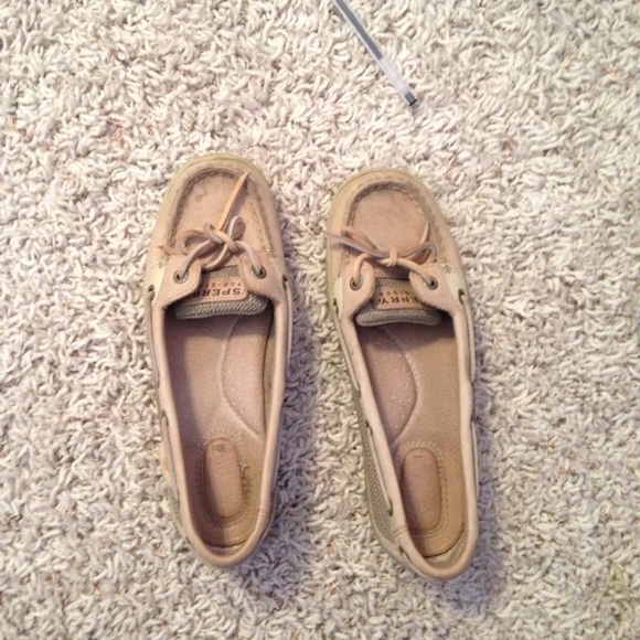 Women's sperrys size 6.5