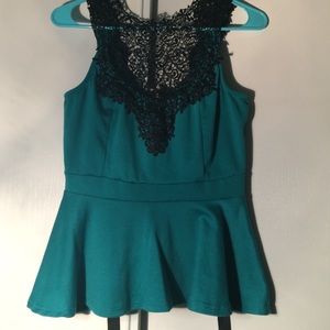 ⭐️Cute peplum shirt⭐️