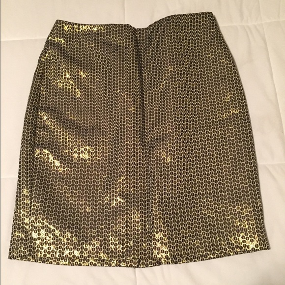 Gold sequence skirt - Picture 3 of 4