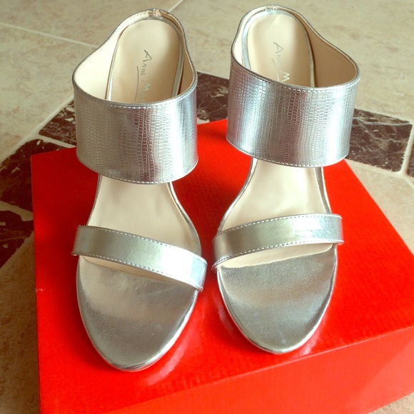 NIB silver heels