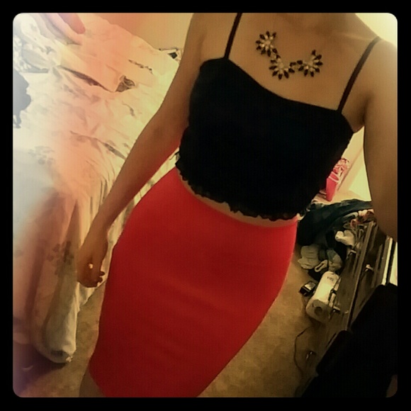 Navy blue lace crop top!