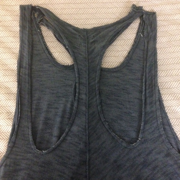 Why me Rocker Tank - Picture 4 of 4