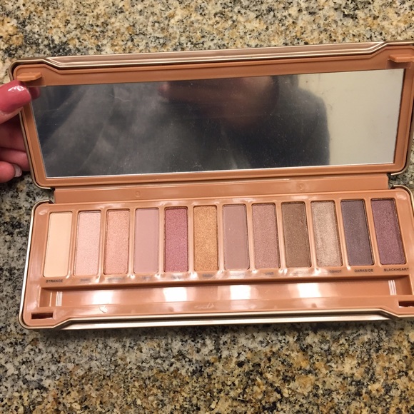 Naked 3 pallet!