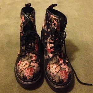 *HALF OFF*Dr martens floral