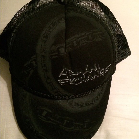 Armani Exchange men's black chain link cap