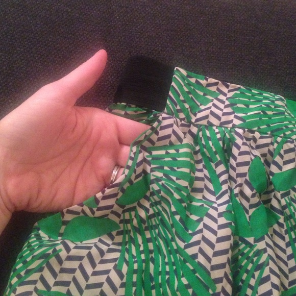 Perfect spring skirt! - Picture 3 of 4