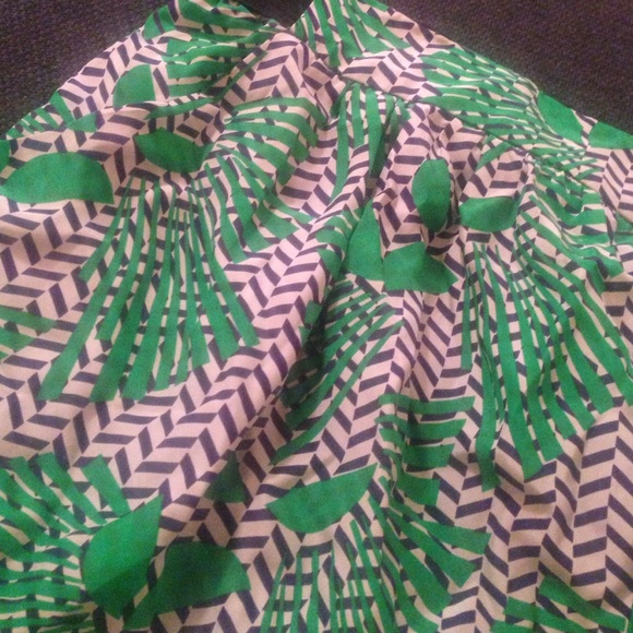 Perfect spring skirt! - Picture 4 of 4