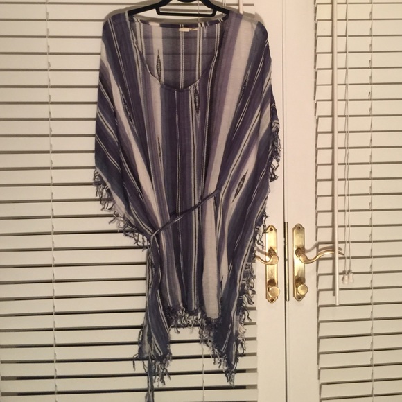 Fringe beach coverup - Picture 1 of 3