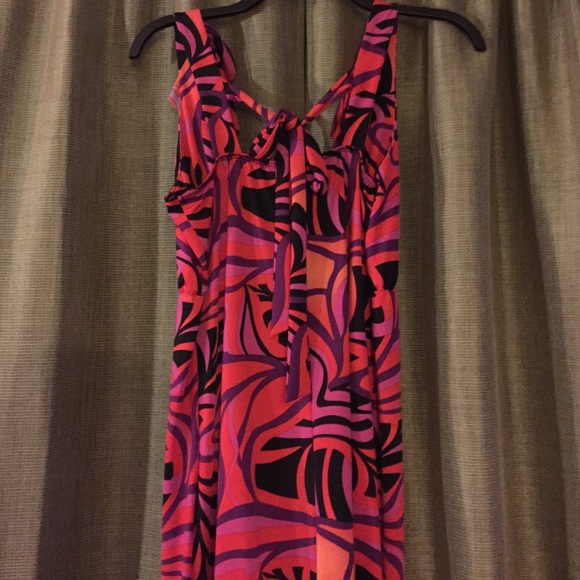 Dress - Picture 3 of 3