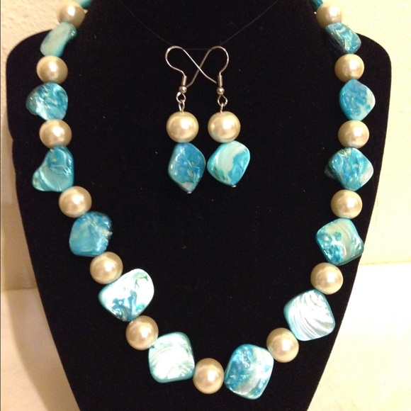 Necklace set