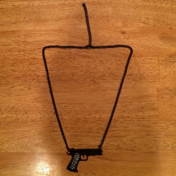 Gun necklace