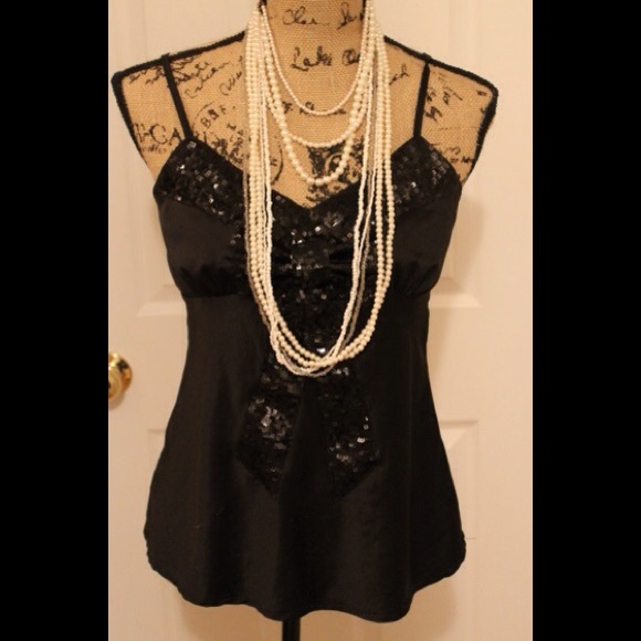 Black spaghetti strap shirt