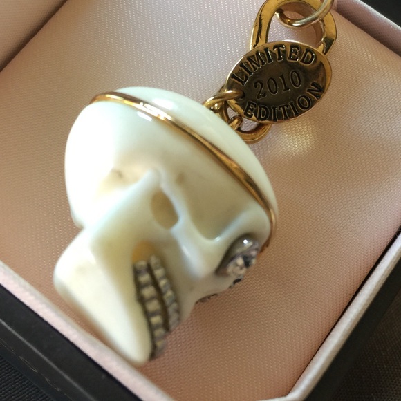 ✨👑 Juicy Couture 👑✨ limited edition skull💀✨ - Picture 2 of 4