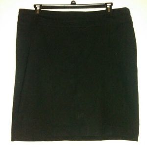 CAbi- Miranda Skirt in Black