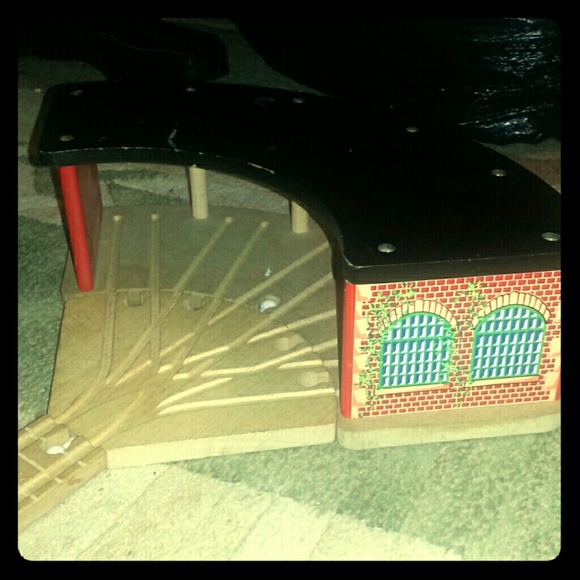 Pre owned like Thomas and friends wooden house