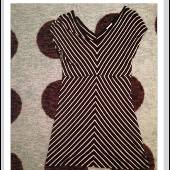 Motherhood Maternity Tunic