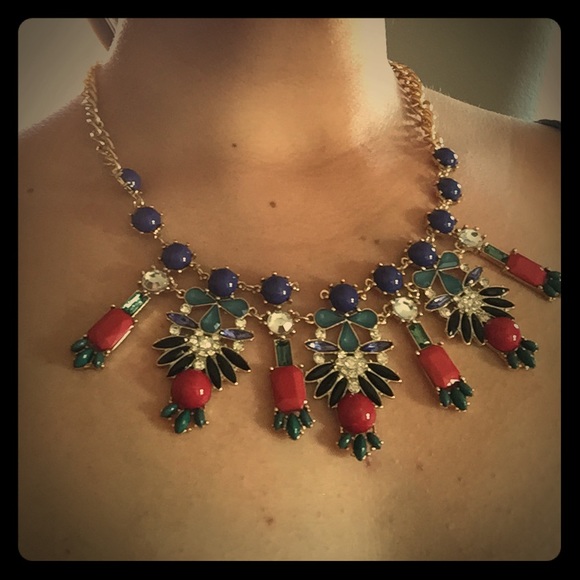 ✨ Statement Necklace ✨ - Picture 1 of 3