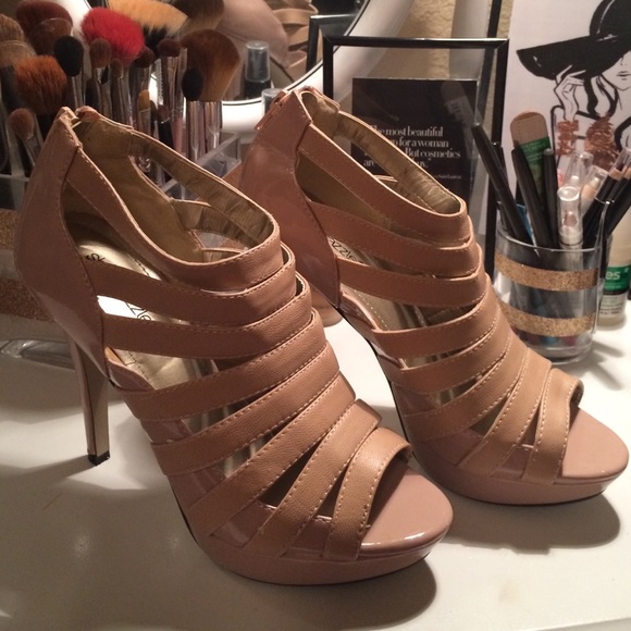 ShoeDazzle Blush Pink Heels