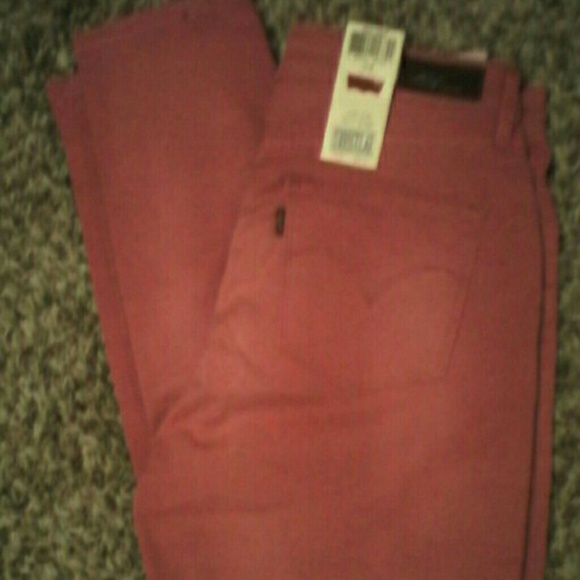 Coral Levi's     $15  UNTIL 5om MST