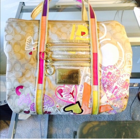 Coach Poppy Tote 2010! Perfect for Summer!