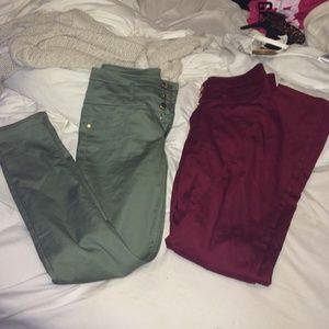 Bundle: 2 pairs of high waisted jeans