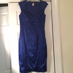 Blue fitted midi dress.