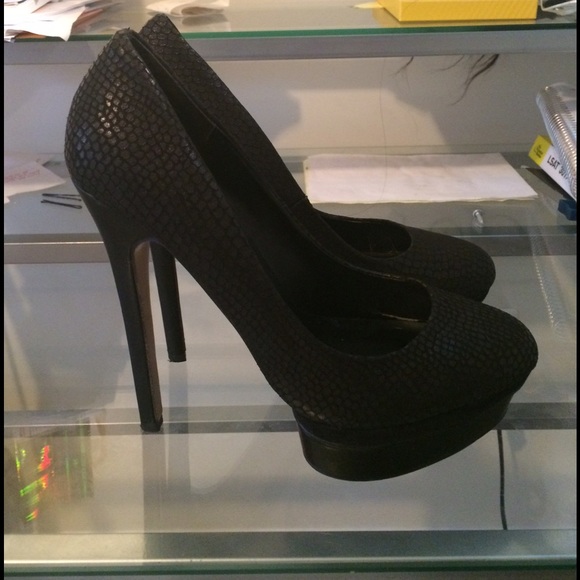 Perfect Black Aldo Pump! Size 9 - Picture 1 of 3