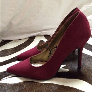 Sam & Libby wine colored pumps!
