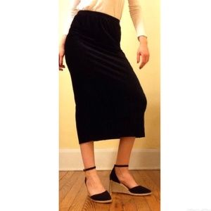 Vintage Black Velvet Midi Skirt!
