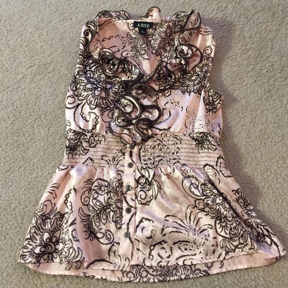 Sleeveless Dress Shirt