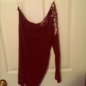 One sided long sleeve shirt