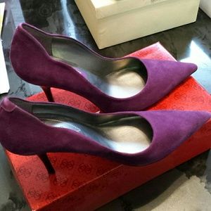 Purple Suede pumps ????