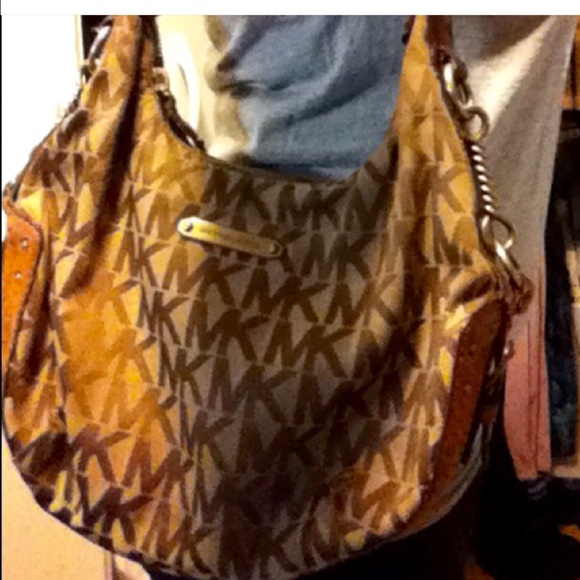 MIchael Kors, beautiful purse.