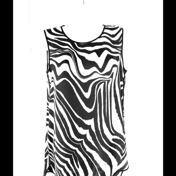 Black/white zebra stripe, Camuto tank