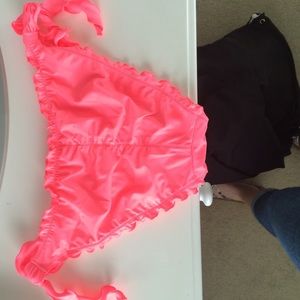 ruffley cheeky cute swim bottoms