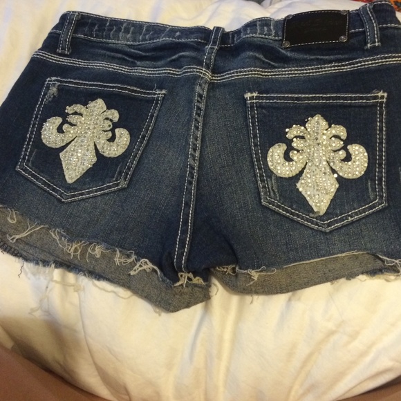 Blue jean shorts - Picture 3 of 3