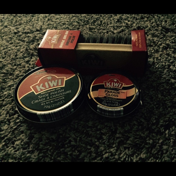 Shoe shining set (includes 10 items)