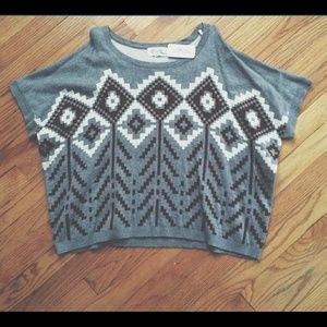 Short sleeved sweater