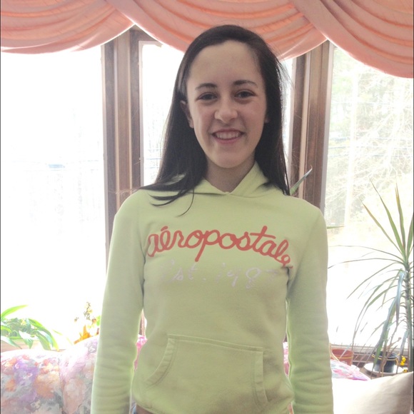 Cute bright yellow/ green sweatshirt!