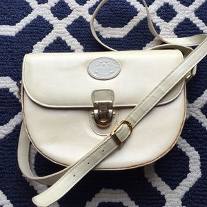 Vintage structured bag.