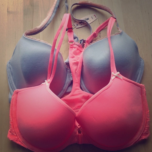Victoria's Secret Other - Bundle of 2 Victorias Secret Bras