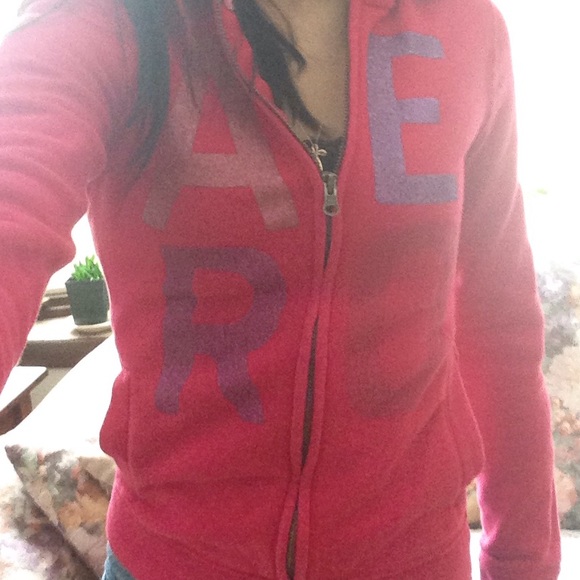 Cute pink Aero sweatshirt with glitter!
