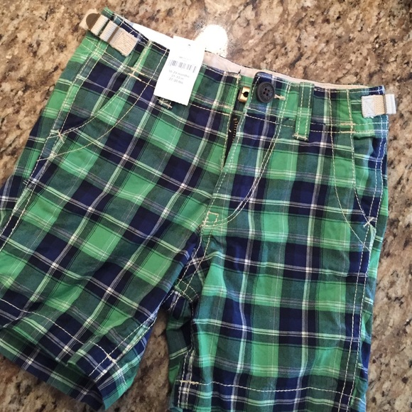 Gapkids 18-24 month plaid shorts