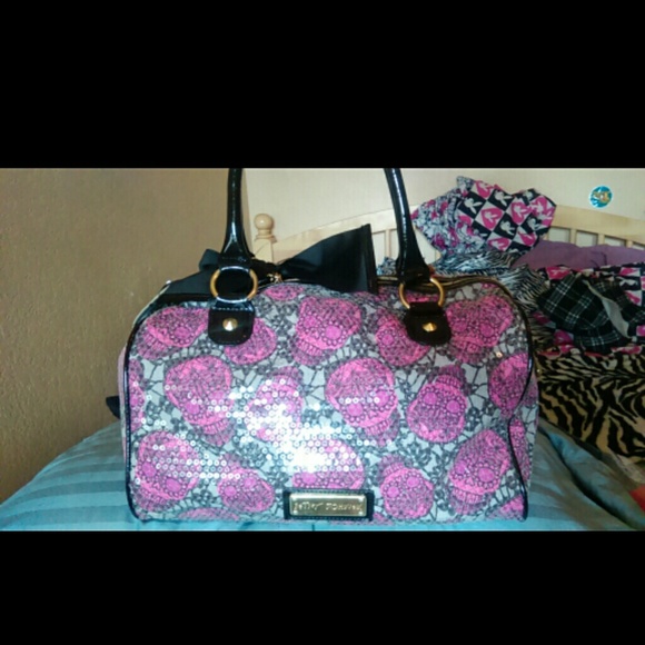 Betsey Johnson purse Like new condition.